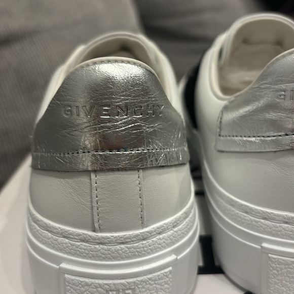 Givenchy brand new leather city sport sneakers sz 36. - Picture 4 of 11